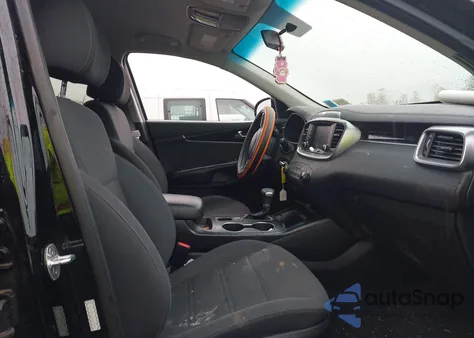 2019 Kia Sorento 2.4L Lx from USA, damaged, VIN 5XYPGDA32KG570489